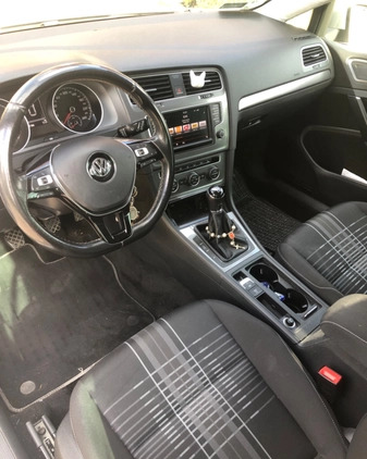 Volkswagen Golf cena 44000 przebieg: 198600, rok produkcji 2016 z Słupsk małe 67